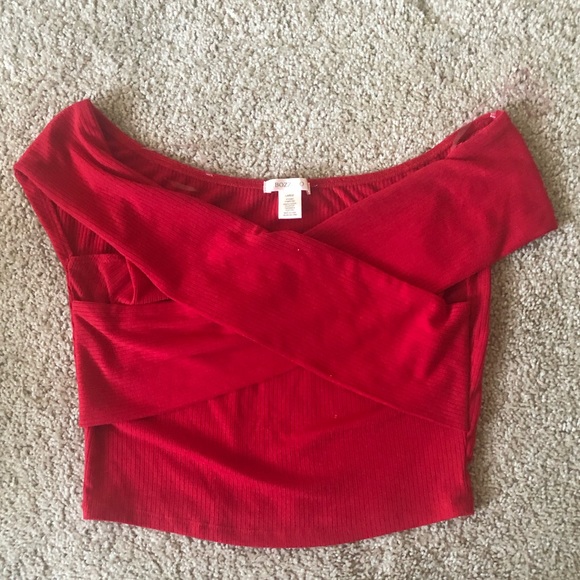 Forever 21 Tops - Crop top off the shoulder never worn